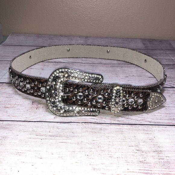 YIk Fung Accessories - YiK Fung Rhinestone Cross Leather Belt Sz M